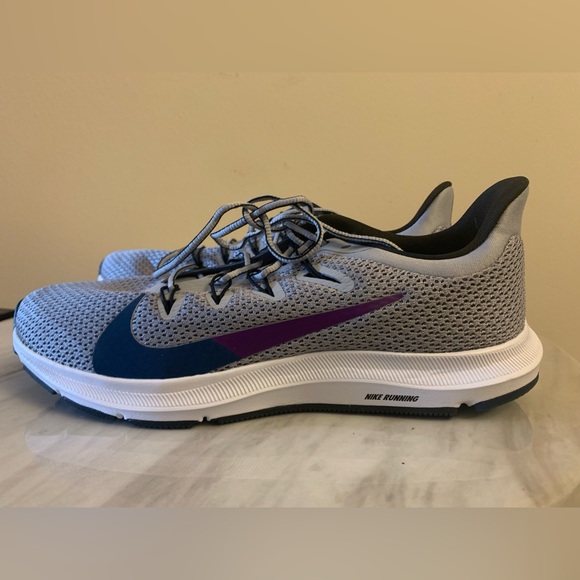 Nike Quest Running Shoes - Picture 2 of 7